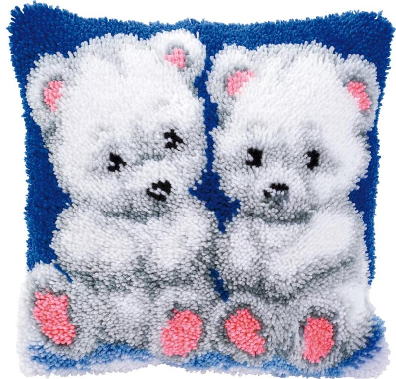PN-0014150 Набор для вышивки подушка Белые мишки (Cute Bears), 40х40, ковровая техника Vervaco