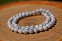 Прессованный Говлит 8 мм белый ожерелье | интернет магазин Сотворчество