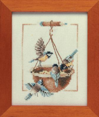 PN-0007976 (34540) Набор для вышивки крестом LanArte Feeding Dish with Birds "Птицы у кормушки"