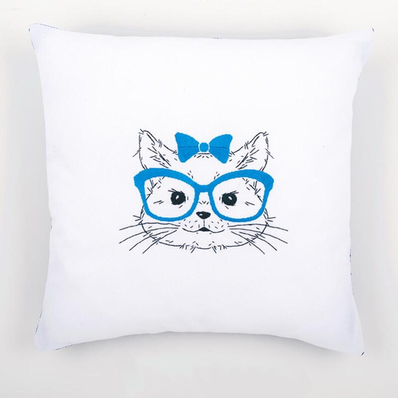 PN-0155965 Набор для вышивания гладью (подушка) Vervaco Cat With Blue Glasses "Кошка в синих очках"
