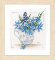 PN-0164069 Набор для вышивки крестом LanArte Blue Flowers "Голубые цветы"