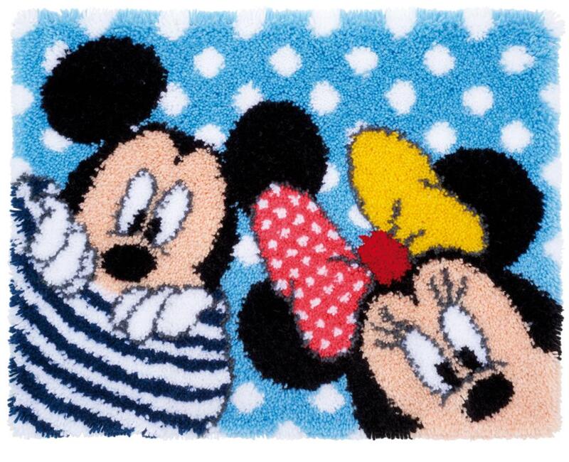 PN-0167700 Набор для вышивания коврика Vervaco Disney "Mickey and Minnie Peek-A-Boo"