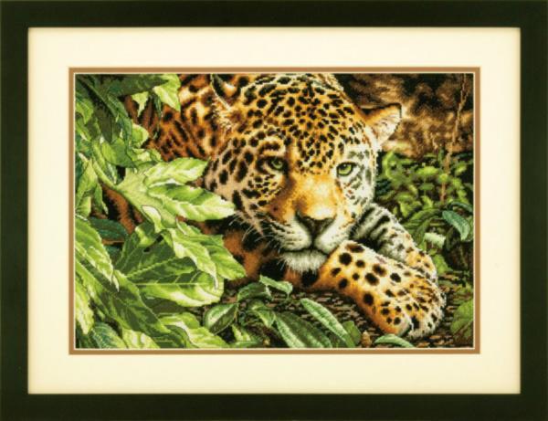 70-35300 Набор для вышивания крестом DIMENSIONS Leopard in Repose "Отдыхающий леопард"